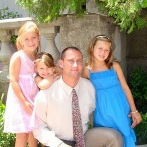 Meet your Posher, Emilee